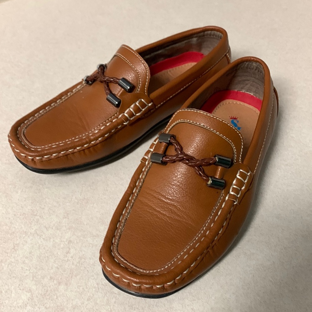 Boys slip on dress loafers size 2